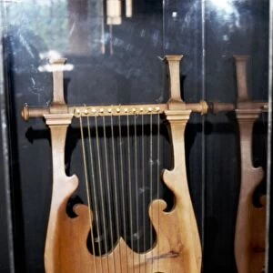 Reconstruction of a Roman lyre, c20th century