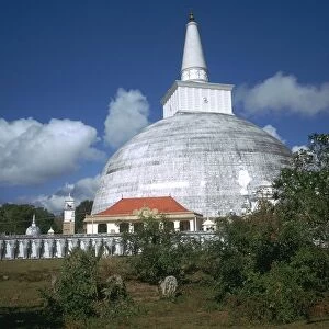Ruwanvaliseya Stupa in Sri Lanka