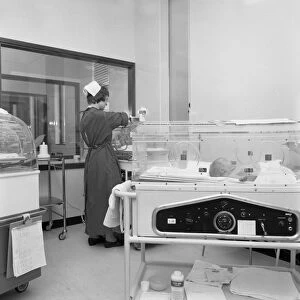 Special care unit for premature babies, Nether Edge Hospital, Sheffield, South Yorkshire, 1969