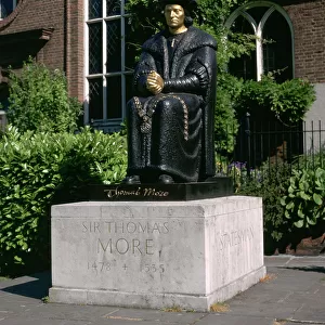 Statue of Sir Thomas More in front of Chelsea Old Church, Cheyne Walk, London