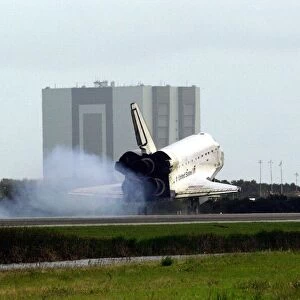 STS-108 touchdown, Kennedy Space Center, Florida, USA, December 17, 2001. Creator: NASA