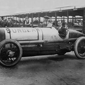 Sunbeam 350 hp, Kenelm Lee Guinness at Brooklands 1922. Creator: Unknown