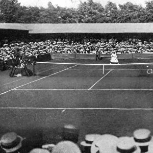 A womens final at the old Wimbledon, 1905