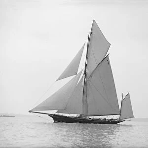 The yawl Wendur sailing close-hauled, 1913. Creator: Kirk & Sons of Cowes