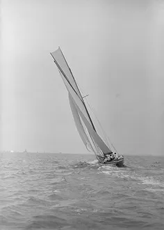 The 10 Metre class Eleda (F6) sailing close-hauled, 1913. Creator: Kirk & Sons of Cowes