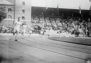 Track And Field Prints: 110 metre race - Olympic Games - 1912, 1912. Creator: Bain News Service