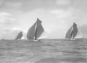 Stern View Prints: The 12 Metre class Alachie, Cintra and Ierne racing at Cowes, 1911. Creator