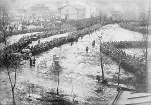 Yard Prints: 15000 Russian prisoners at Augustow, Feb 1915. Creator: Bain News Service