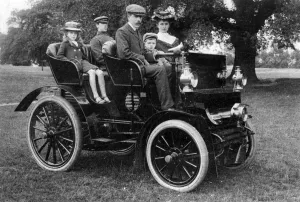 Ac Cars Ltd Gallery: 1898 Gobron Brillie. Creator: Unknown