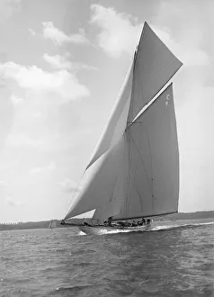 Charles Ernest Collection: The 19-metre cutter Norada sailing close reaching, 1911. Creator: Kirk & Sons of Cowes