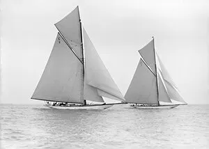 Mylne Collection: The 19-metre Wendula & Mariquita sail close-hauled, 1913