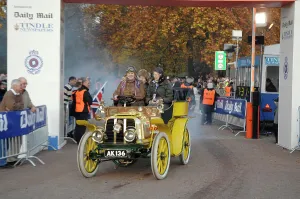 Brighton Prints: 1902 Darracq on 2007 London to Brighton Run