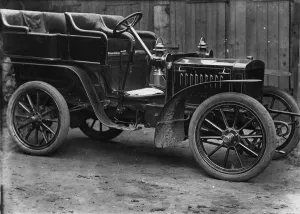 Adler Gallery: 1903 Adler. Creator: Unknown
