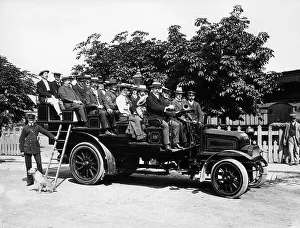 Omnibus Prints: 1903 Milnes Daimler Charabanc, (c1903?)