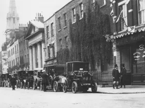 Street Scenes Prints: 1907 Electromobile taxi. Creator: Unknown