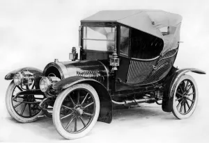 1908 Nordenfeldt chassis, Hewer body. Creator: Unknown