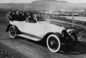 1920 Gallery: 1920 Owen Magnetic. Creator: Unknown