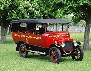 Coach Collection: 1922 Maxwell 30cwt Charabanc. Creator: Unknown
