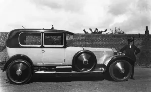Saloon Prints: 1922 Rolls-Royce Silver Ghost. Creator: Unknown
