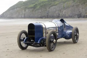 1925 Sunbeam 350 hp driven by Don Wales at Pendine Sands 2015. Creator: Unknown