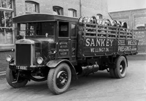 1930 Gallery: 1930 Leyland 6 ton truck. Creator: Unknown