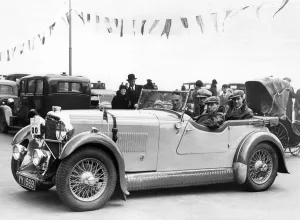Rover Prints: 1932 Rover Speed Twenty. Creator: Unknown