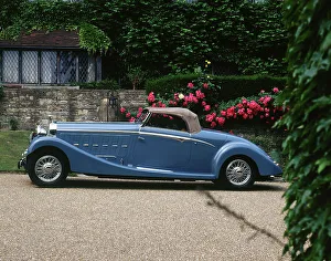 Closed Prints: 1934 Hispano Suiza type 68 Bis V12 convertible