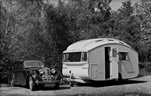 Camping Prints: 1948 Sunbeam Talbot Ten. Creator: Unknown