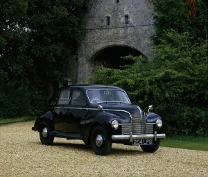 Javelin Prints: 1949 Jowett Javelin. Creator: Unknown