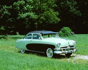 1951 Ford Crestliner