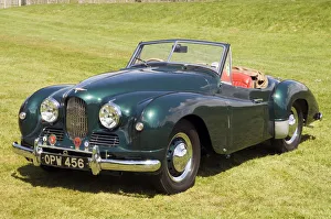 Jupiter Gallery: 1952 Jowett Jupiter. Creator: Unknown