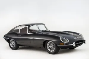 1965 Jaguar E type 4. 2 fixed head coupe. Creator: Unknown