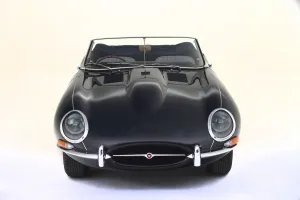 Drop Head Coupe Gallery: 1965 Jaguar E type S1 Drophead Coupe. Creator: Unknown