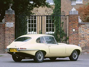 E Type Prints: 1966 Jaguar E Type 4.2 S1 2+2