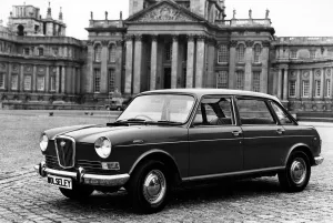 Wolseley Prints: 1969 Wolseley 18-85 Mk2 (courtesy B. M. I. H. T. ). Creator: Unknown