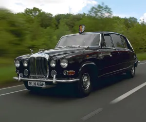 Crest Prints: 1970 Daimler Vanden Plas DS 420 limousine. Ex Queen Mother