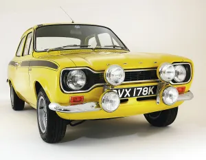 2 Door Prints: 1972 Ford Escort Mexico