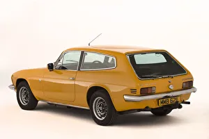 1972 Reliant Scimitar GTE. Creator: Unknown