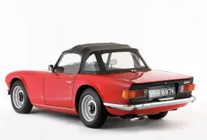 2 Seats Prints: 1972 Triumph TR6