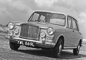 1972 Prints: 1972 Vanden Plas 1300 Princess. Creator: Unknown