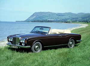 1975 Rolls Royce Corniche convertible