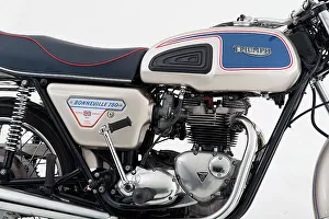 Petrol Tank Prints: 1977 Triumph Bonneville 750 Jubilee