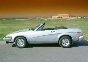 Racecourse Prints: 1981 Triumph TR8 Drophead