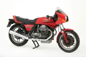 Le Mans Prints: 1984 Moto Guzzi 850 Le Mans