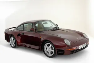 Maroon Prints: 1988 Porsche 959