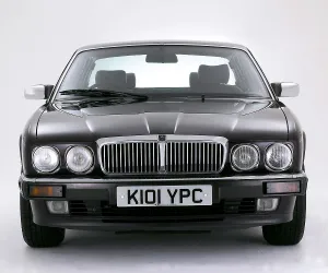 Grill Prints: 1992 Jaguar XJ6 3.2