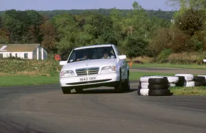 Cornering Prints: 1996 Mercedes Benz C class