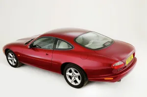 1999 Jaguar XK8 coupe
