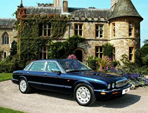 Mansion Prints: 2000 Daimler saloon