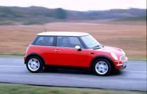Country Road Prints: 2001 Mini Cooper